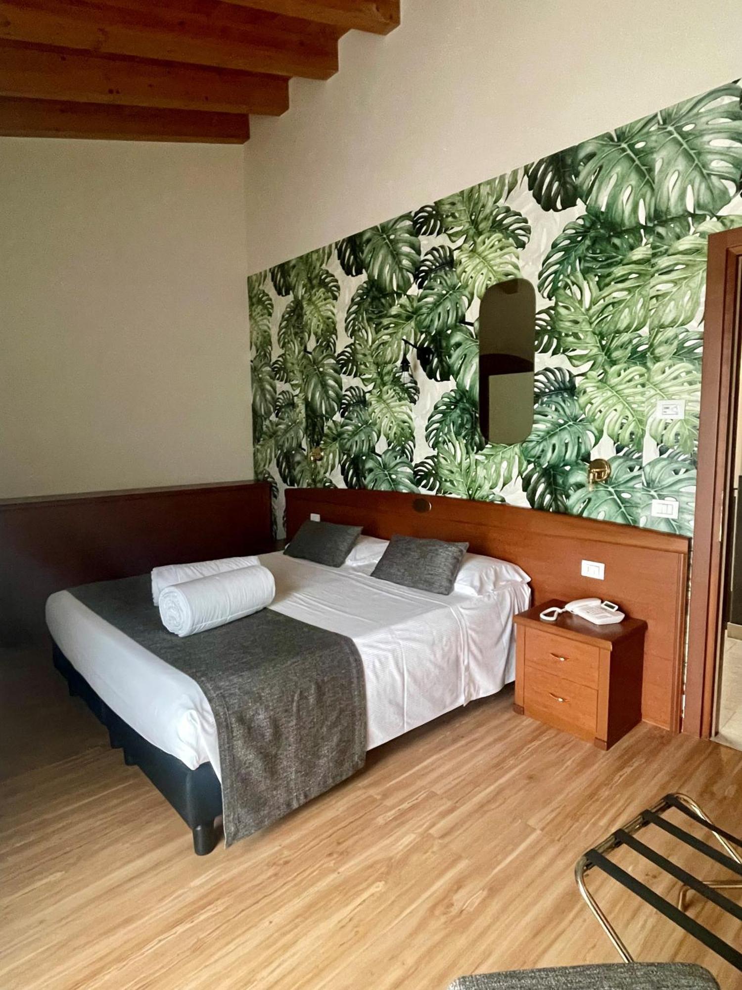 Hotel Al Sole Bardolino Eksteriør billede