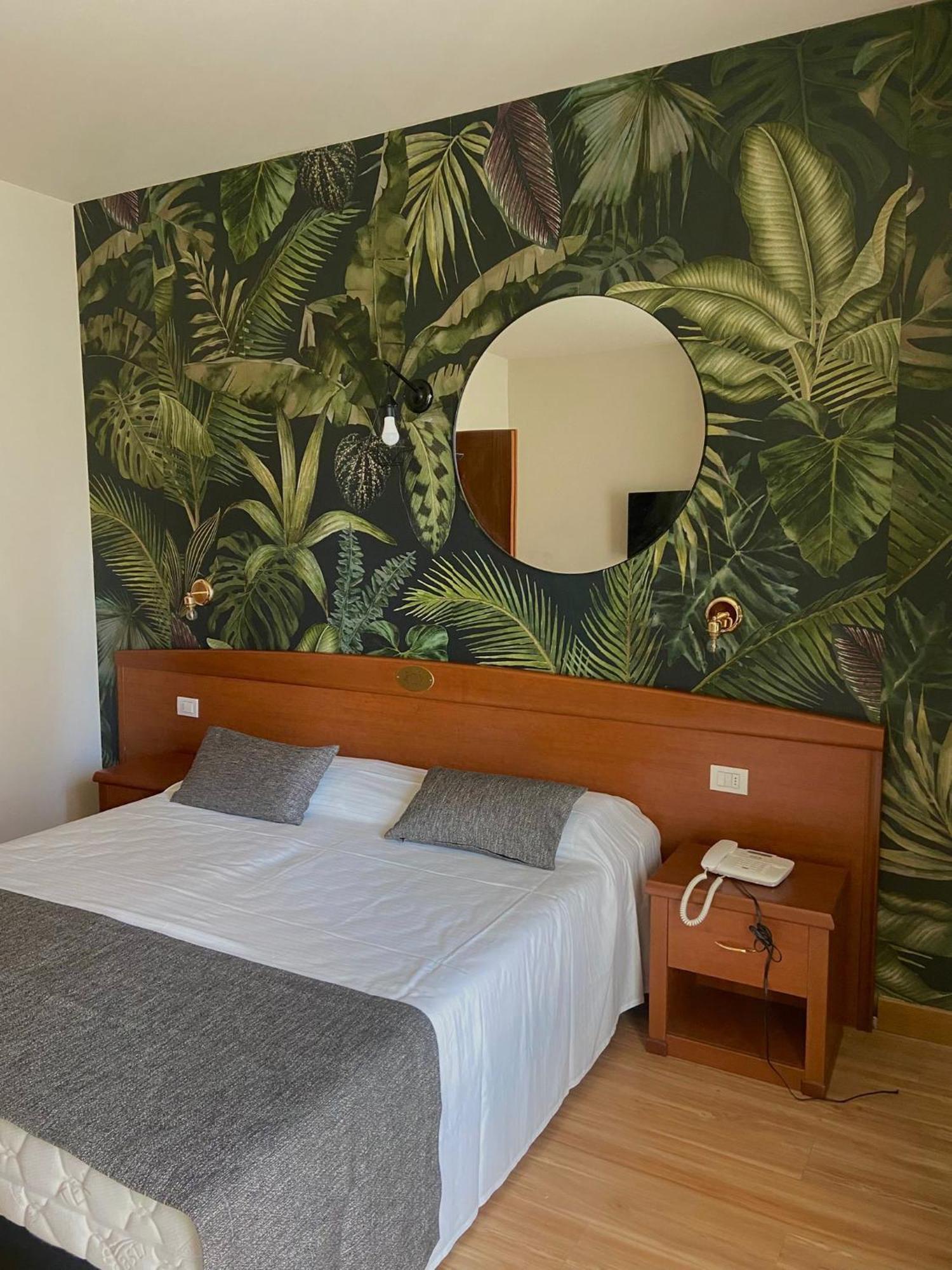 Hotel Al Sole Bardolino Eksteriør billede